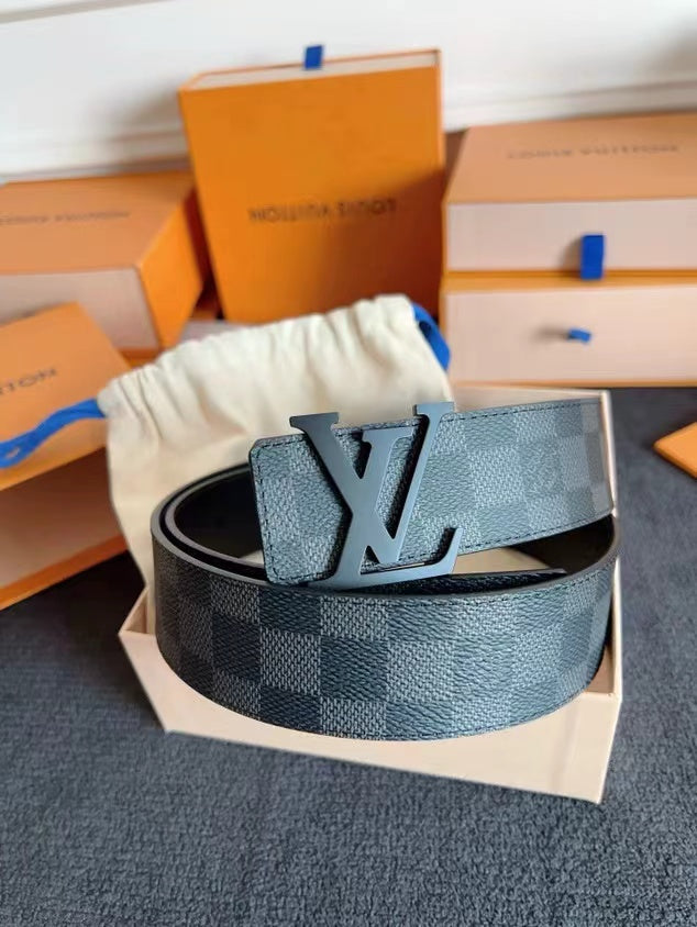 Louis Vuitton leather belt