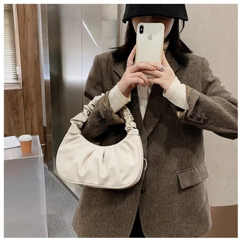 New Summer Pleated Clouds Ladies Handbag PU Leather Casual Shoulder Bag Suitable for Travel and Daily Use (Dumpling Design)