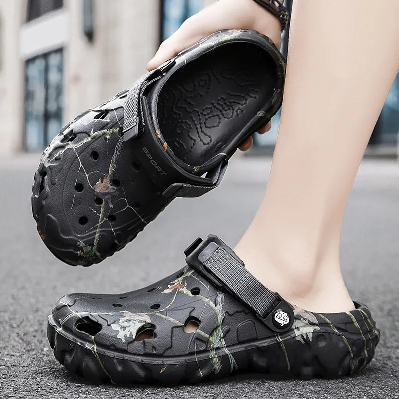 Summer Men's and Women's Wooden Clog Sandals, Classic Couple Courtyard Shoes, Men's Fashion Casual Sandals, Casual Slippers