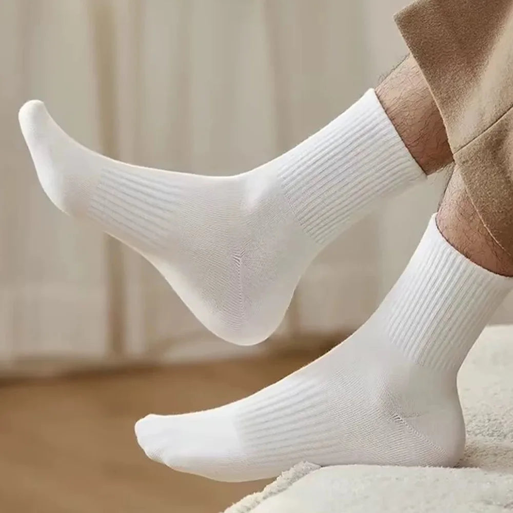 New Style White/Black Men Breathable Long Business Harajuku Socks Solid Gentleman Outdoor Sports Socks Summer Soft High Sock