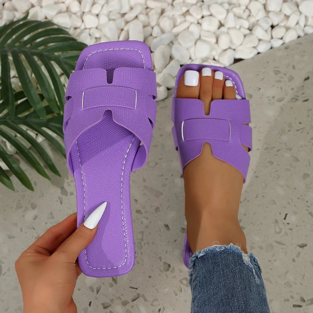2025 Summer Women Slippers Luxury Trend Outdoor Flat Slippers Female Beach Sandals Brand Designer Shoes Big Size Slides Woman